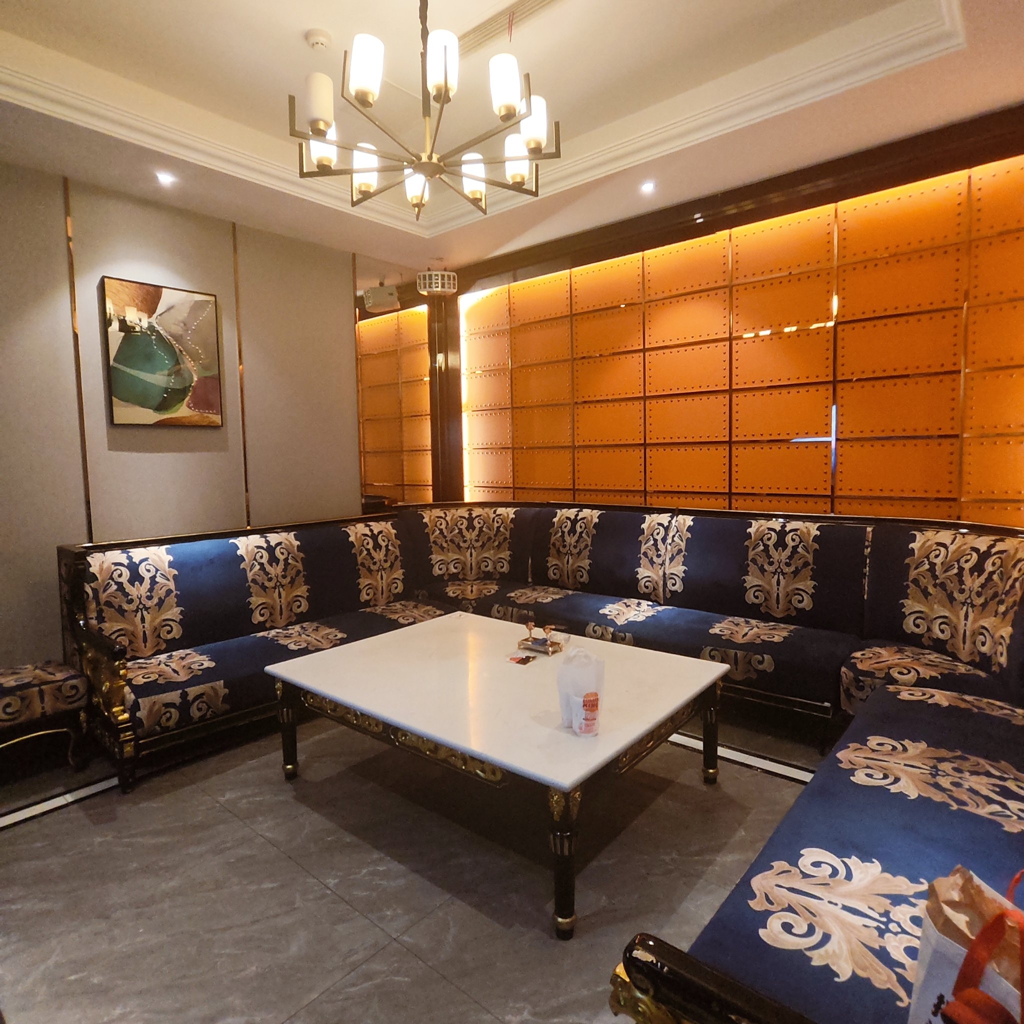 榆林商务ktv引领商务ktv新玩法-横山县ktv预订